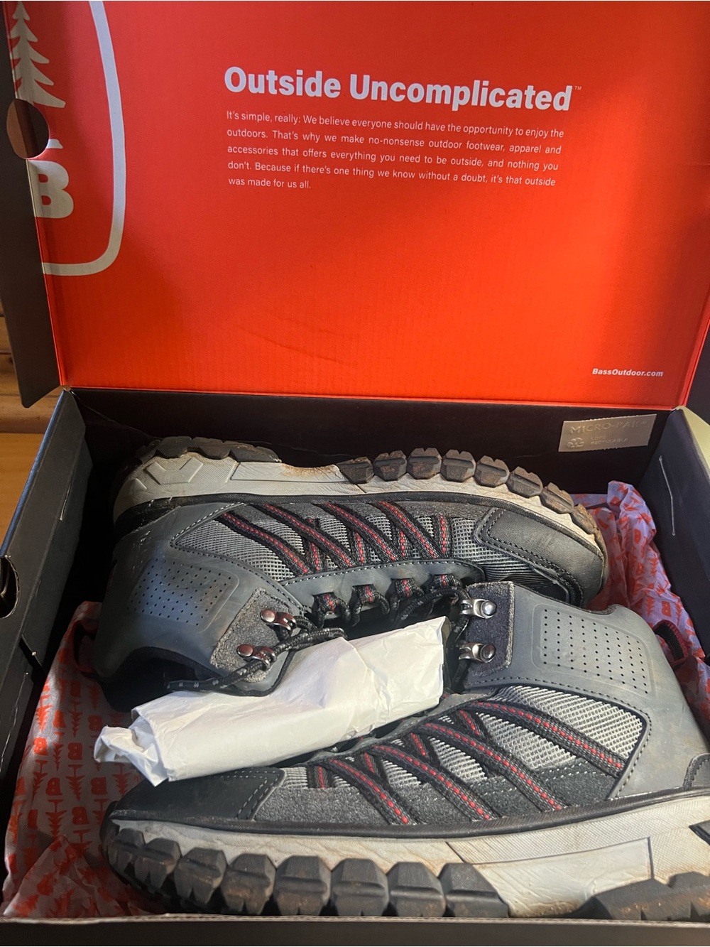 Bass Outdoor Peak Hiker Mid Men’s Gray and Red Hiking Boots Great Condition